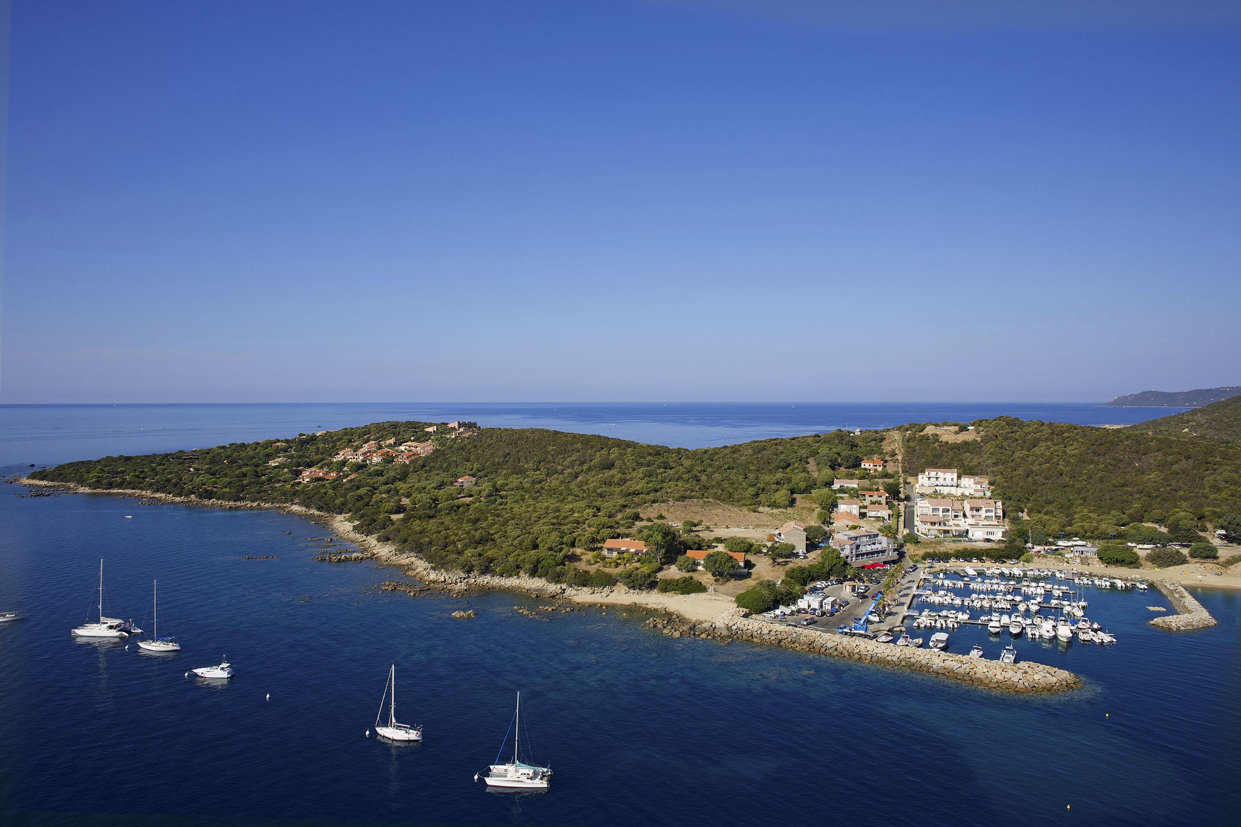 Отель Le Golfe Порто-Полло Экстерьер фото