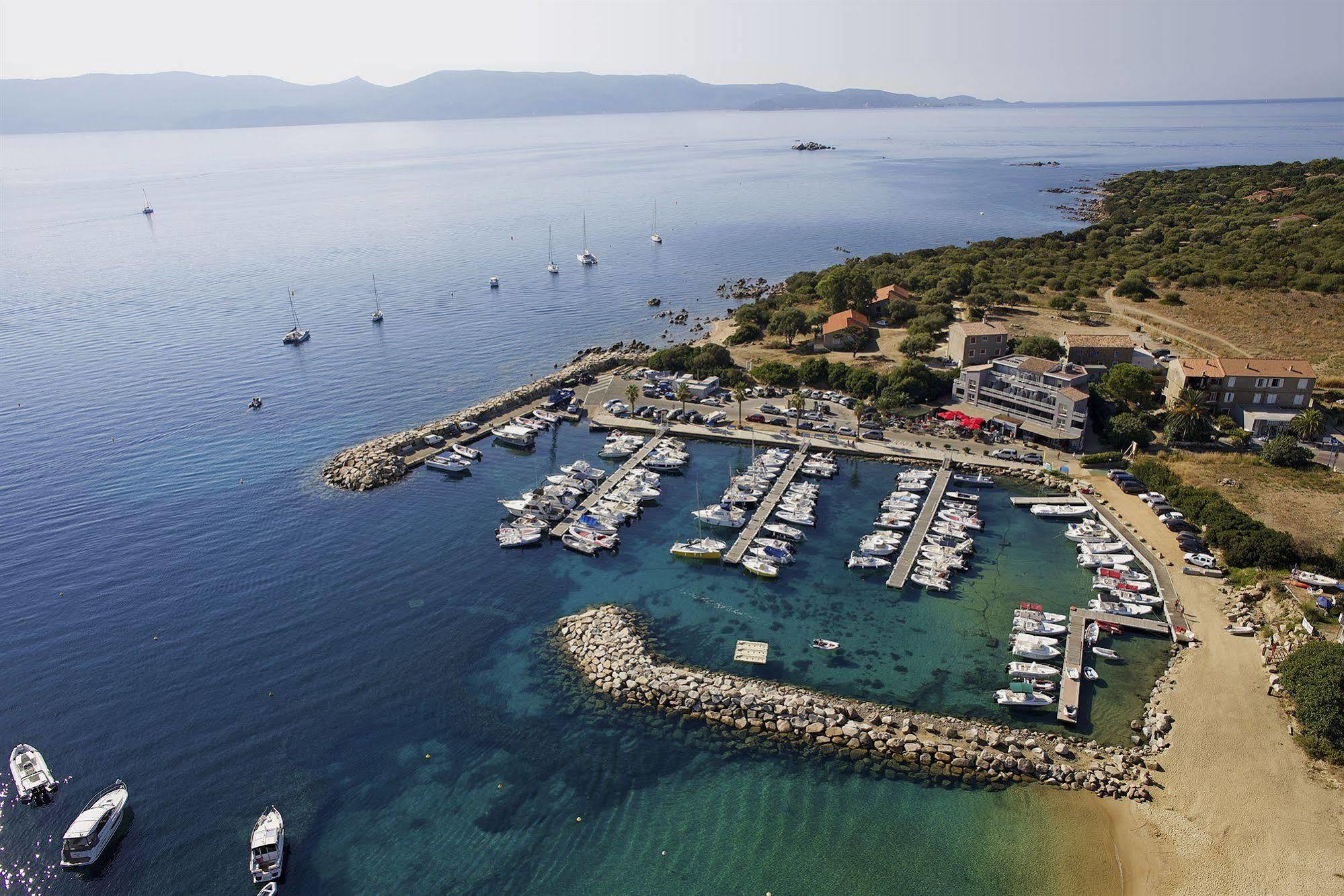 Отель Le Golfe Порто-Полло Экстерьер фото